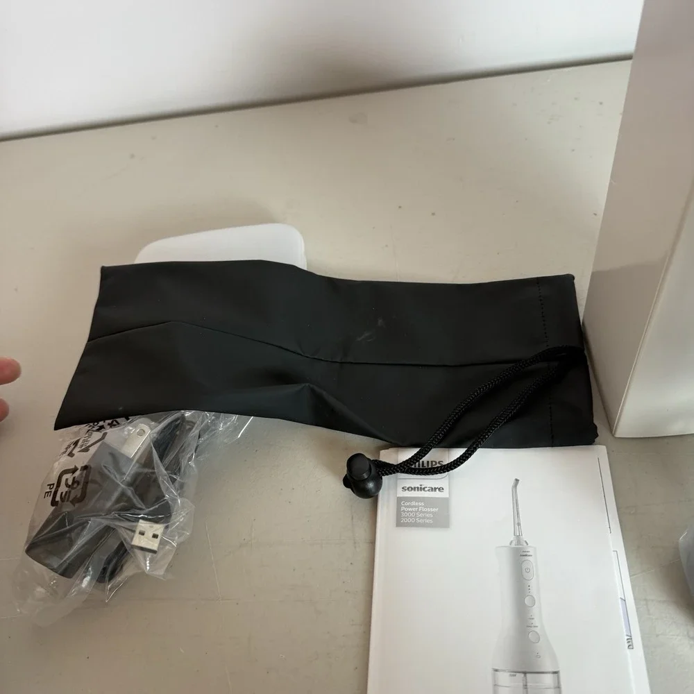 Philips Sonicare Cordless Power Flosser 3000 - Black HX3826 *READ*